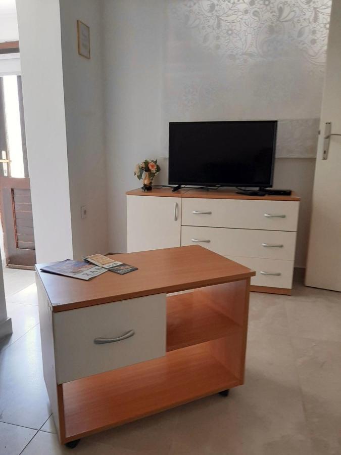 Little House Ljubica Apartment Kampor ภายนอก รูปภาพ